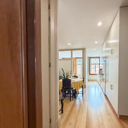 Mercatus Luxury - Center *